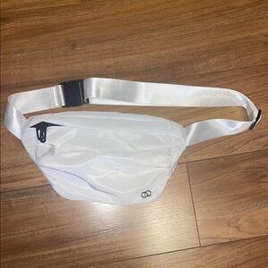 White Crossbody Bag Minimalist Design Lightweight